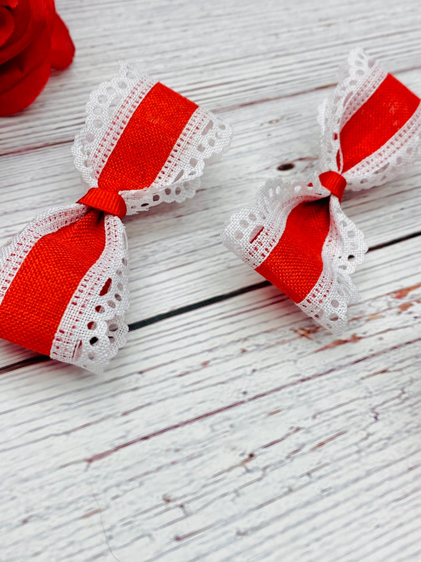 Red & White Striped Lace Boutique Hair Bow- Valentine Scallops