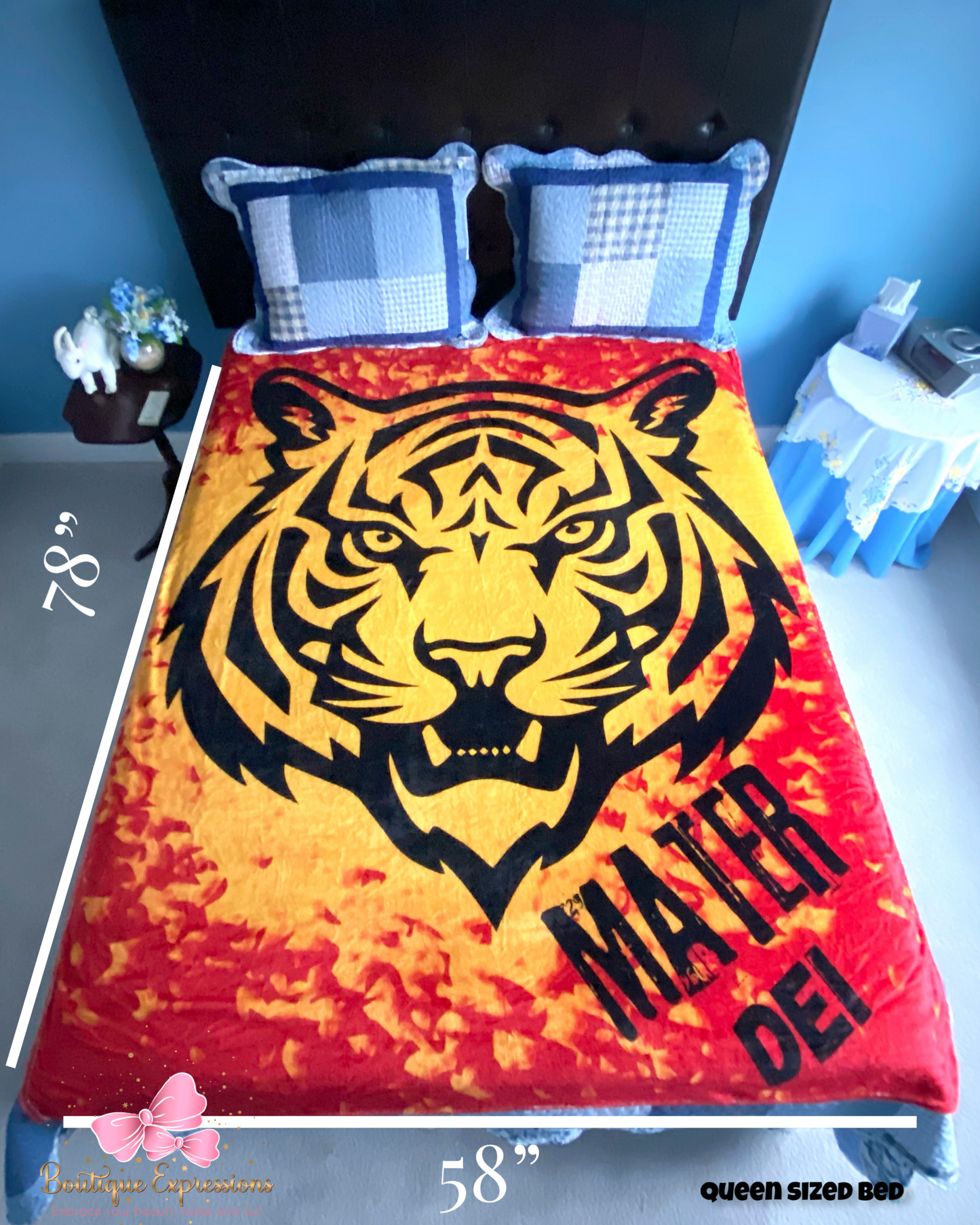 Mater Dei Wildcats Oversized Blanket (red)