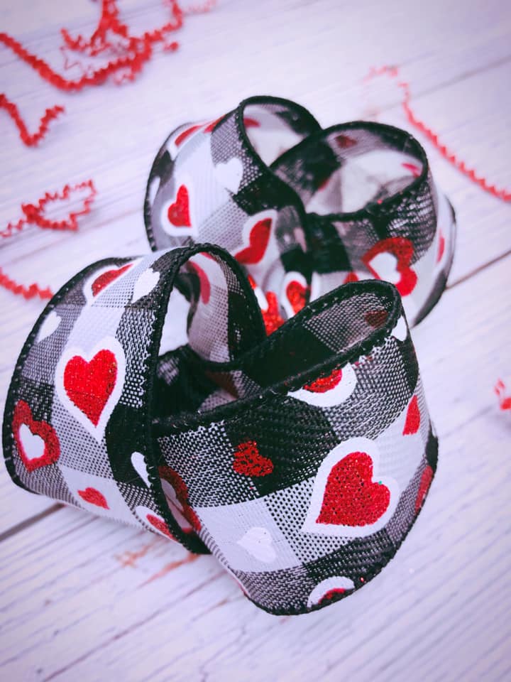 Buffalo Plaid Valentine (Black)