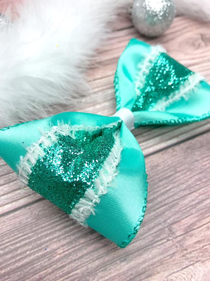 Aqua Garland