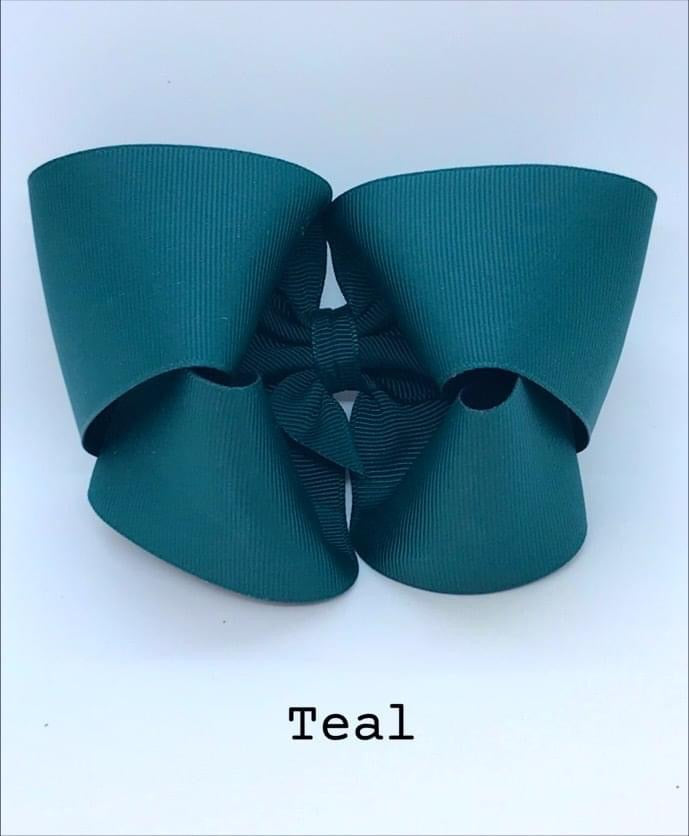 4” twisted boutique #1
