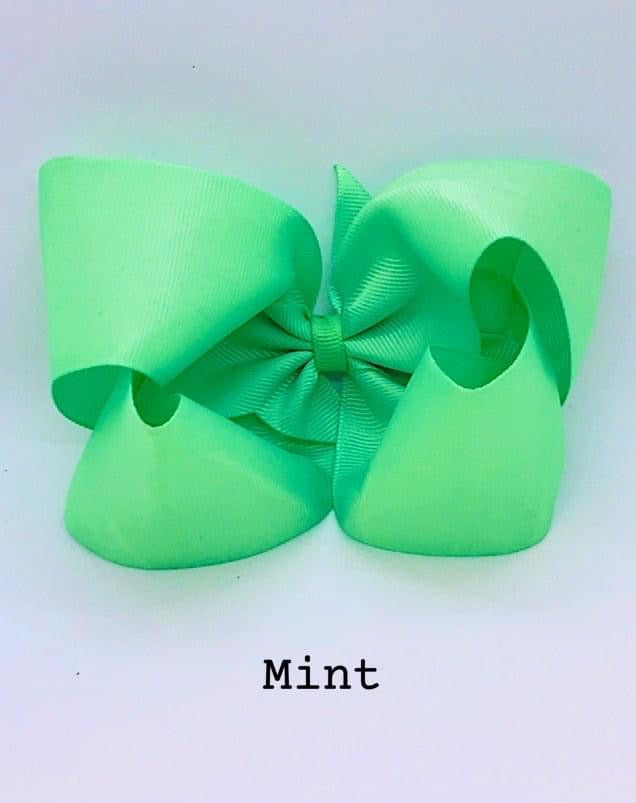 4” twisted boutique #1