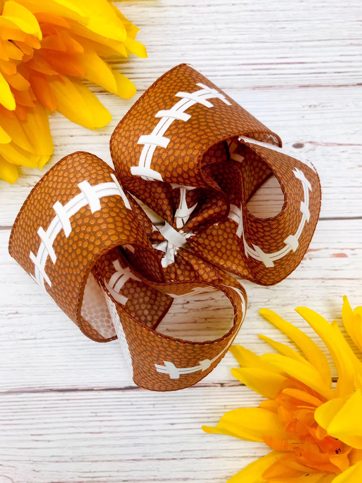 Laces Out