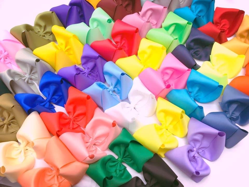 6” Twisted Boutiques Bows
