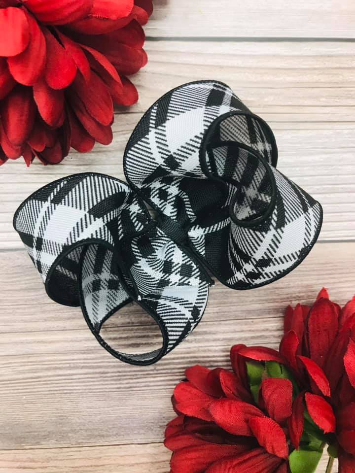 Black and White Argyle Plaid