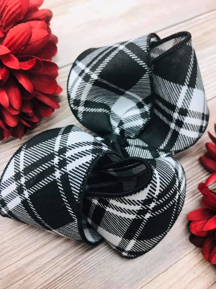 Black and White Argyle Plaid