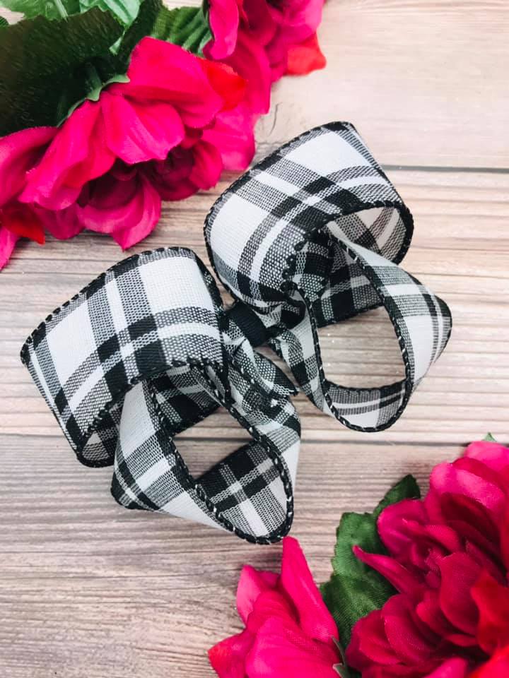 Black and White Woven Textured Plaid