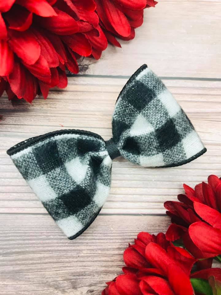 Checkered Scarf (Black and White)